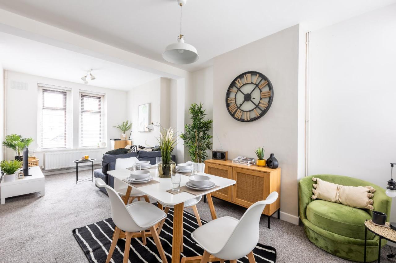Hébergement de vacances Levi By Koya Homes - 3-bedroom Home, Downtown Cardiff, Free Parking Cardiff