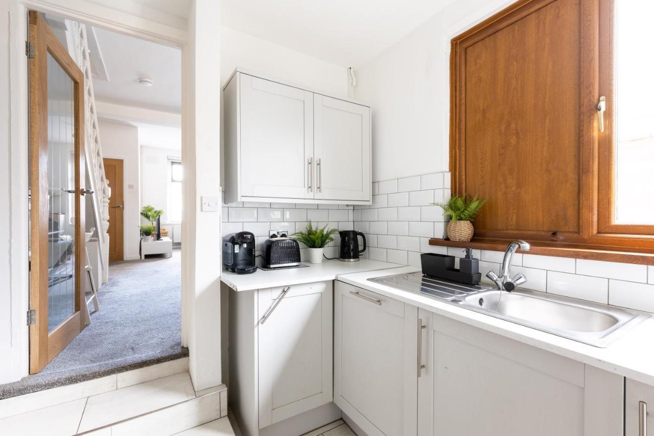 Hébergement de vacances Levi By Koya Homes - 3-bedroom Home, Downtown Cardiff, Free Parking