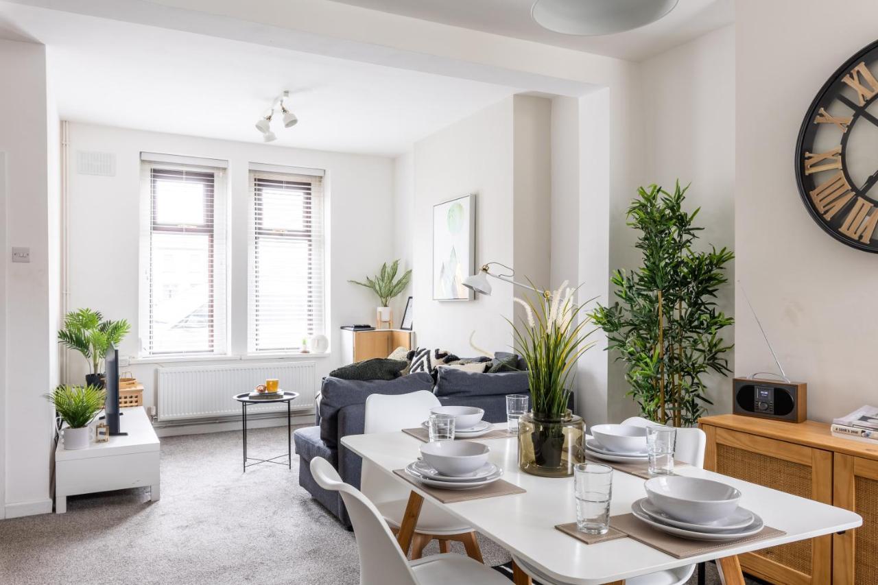 Hébergement de vacances Levi By Koya Homes - 3-bedroom Home, Downtown Cardiff, Free Parking