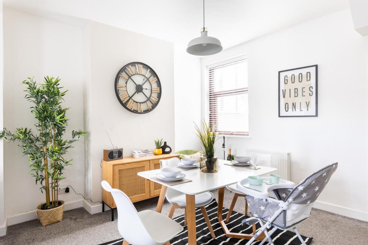 Hébergement de vacances Levi By Koya Homes - 3-bedroom Home, Downtown Cardiff, Free Parking *